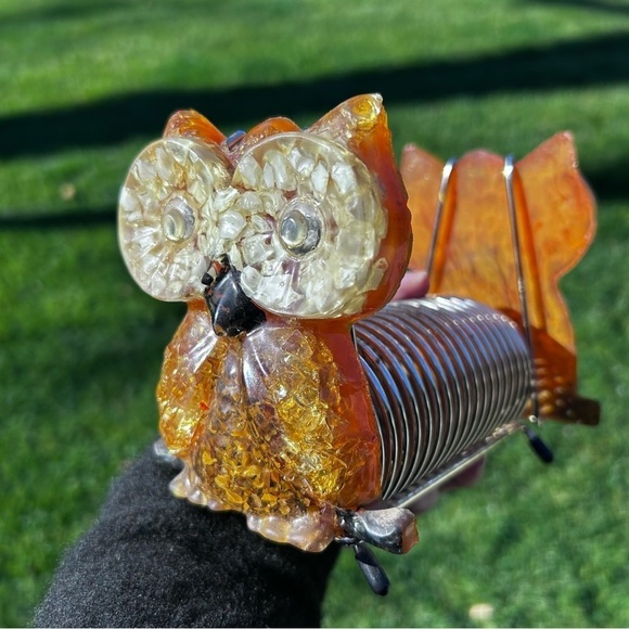 Mid Century Lucite Owl Coil Spring Letter Holder 1970's - Picture 2 of 9